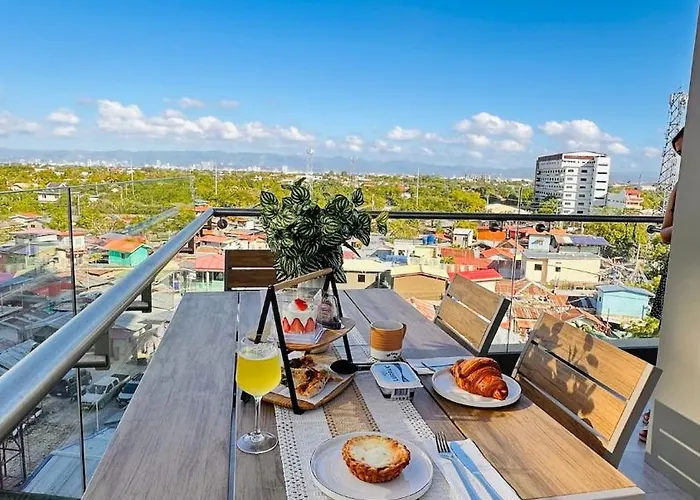 Living 1br Corner With Balcony *